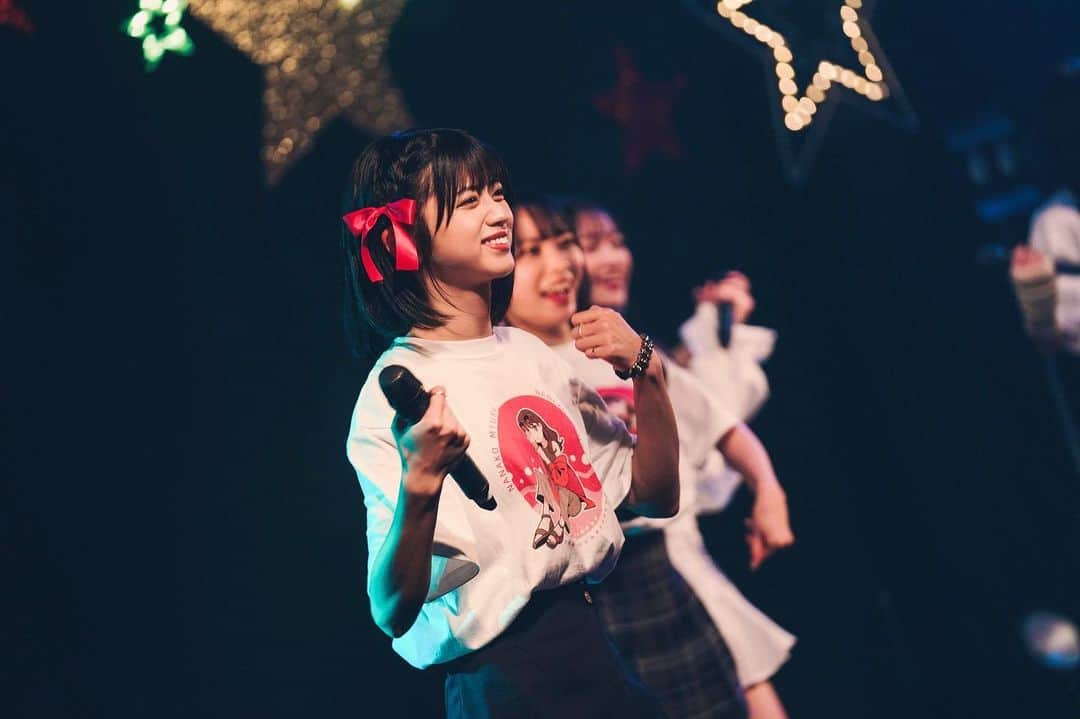 のインスタグラム：「生誕祭ライブ写真📸 西野千明( @konnichaaaki )  #白キャン #真っ白なキャンバス #idol #アイドル #アイドルライブ #西野千明」