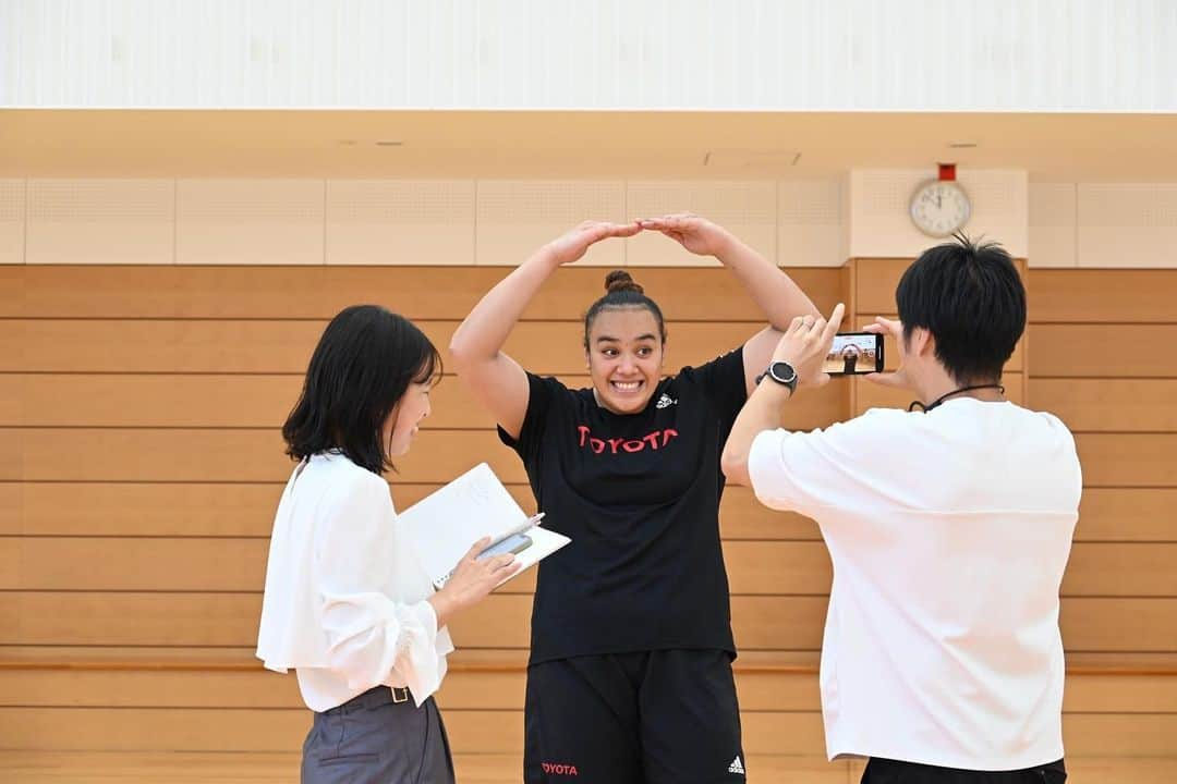 三好南穂さんのインスタグラム写真 - (三好南穂Instagram)「本日、放送されたトヨタイムズスポーツ。  今回は開幕直前のアンテロープス特集でした🏀 そして、大変恐縮ながら、私、三好が初の取材に行かせていただきました。 昨シーズンまで毎日通っていた体育館が、また違う景色にも見えて。 チームの素晴らしさ、選手の面白さ、垣間見れる回になったかなと思います☺️  みなさん、ぜひご覧ください👀  https://www.youtube.com/live/pF_FhE_jFBw?si=MTd9yrqR6C_RkjKh  #トヨタイムズスポーツ  #トヨタ自動車アンテロープス」9月29日 22時13分 - i_am_miiiyooo