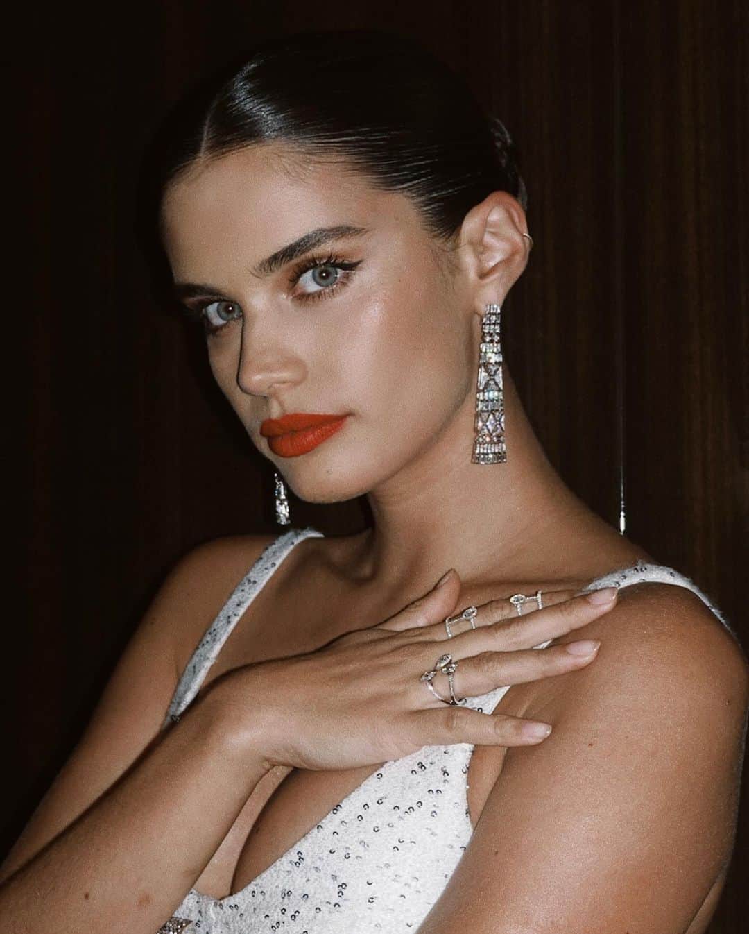 サラ・サンパイオのインスタグラム：「Always in love with @messika Jewerly! Thank you so much for having me at your show. 💎💎 @lurveconsulting」