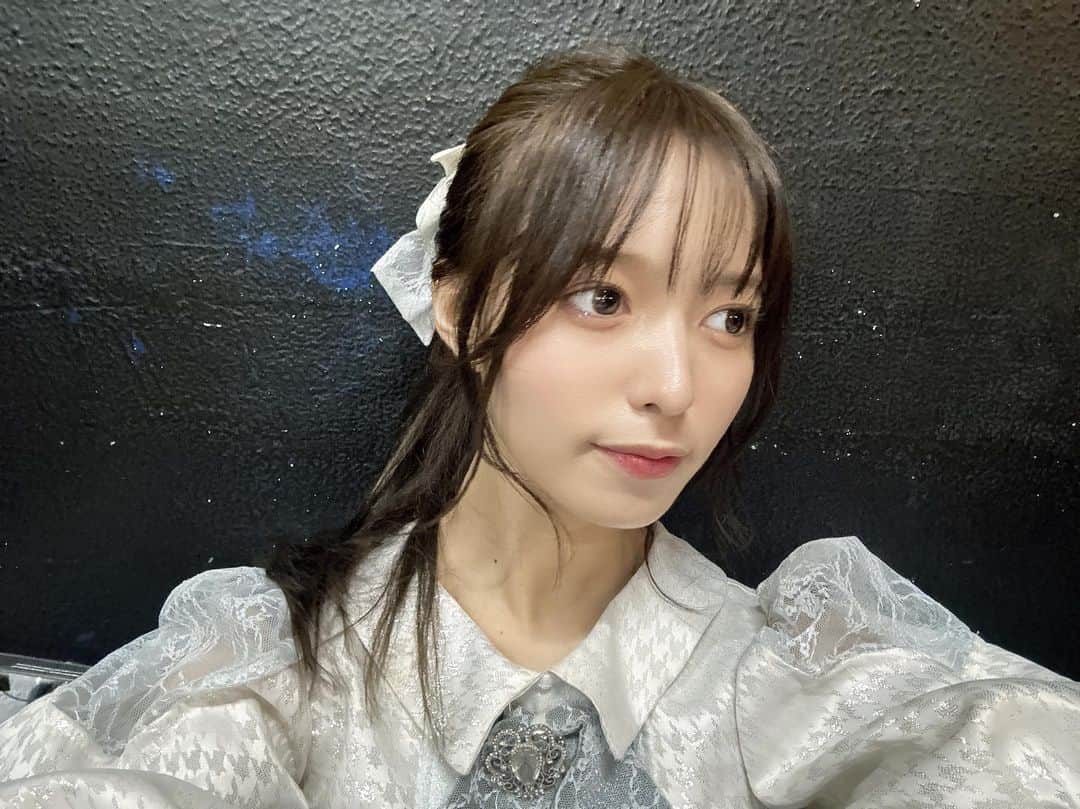 のインスタグラム：「ライブ終わりで髪ボサボサ🙂」