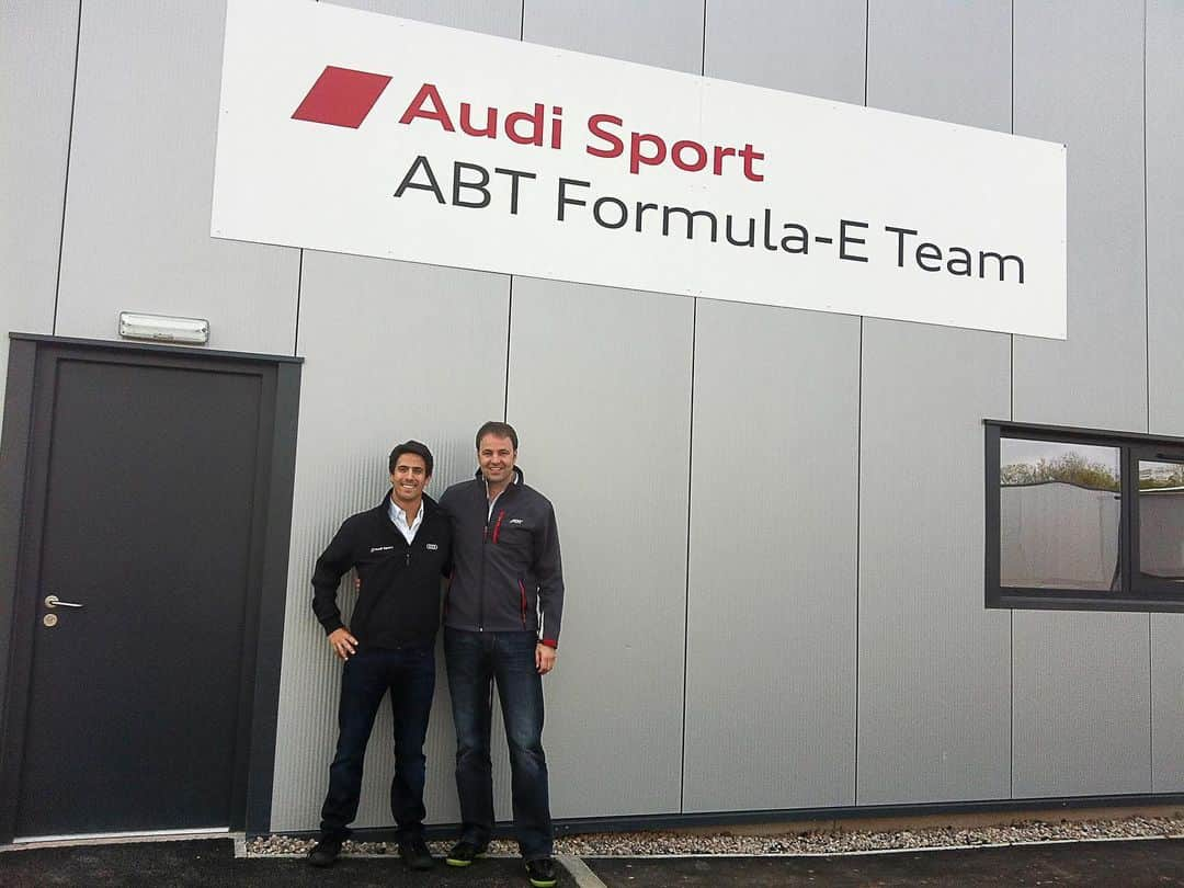 ルーカス・ディ・グラッシさんのインスタグラム写真 - (ルーカス・ディ・グラッシInstagram)「Together we wrote history. Now he is back home 🔥​  #ABTCUPRAFE #ABT #FormulaE」9月29日 23時00分 - lucasdigrassi