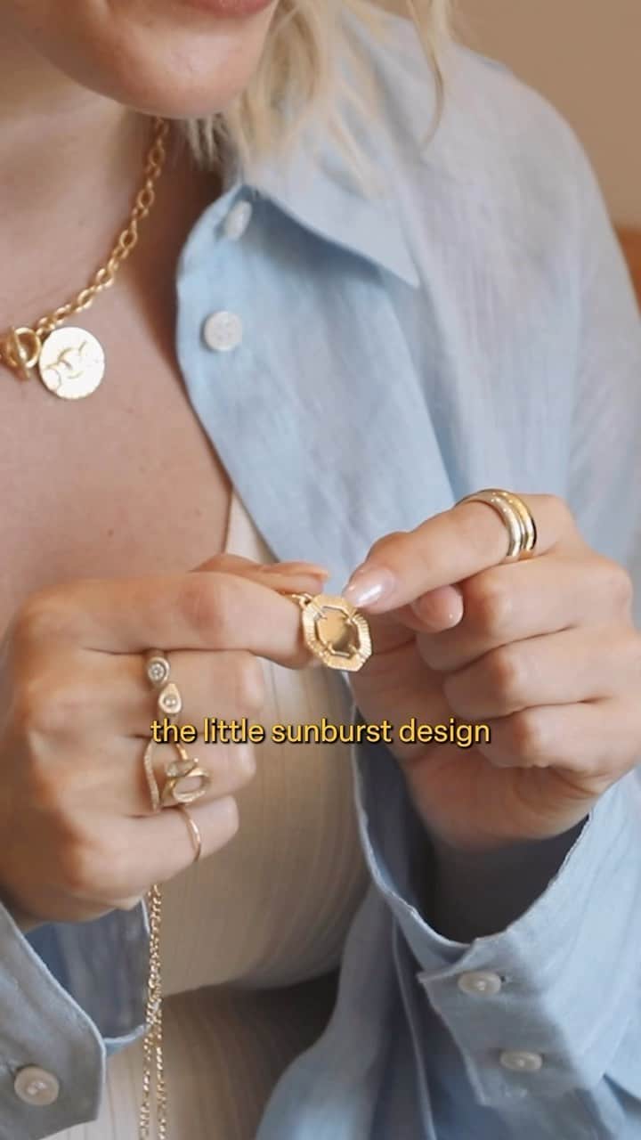 Estée Lalondeのインスタグラム：「Sunbursts that stick around forever? Yes please!   Shop our icons and get a FREE necklace worth £89 when you spend £150 ✨」