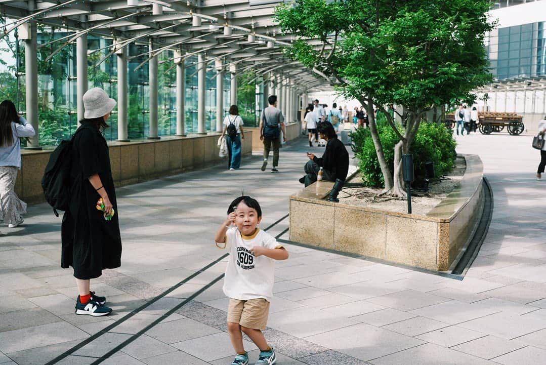 ヒロタテツヤさんのインスタグラム写真 - (ヒロタテツヤInstagram)「5歳の誕生日に大好きなタートルズの映画を観に行ってきました🐢🐢🐢🐢  誕生日おめでとう🎂  #誕生日 #5歳  #おめでとう  #タートルズ #ミュータントタートルズ  #なんばパークス」9月30日 8時47分 - hirotetu68