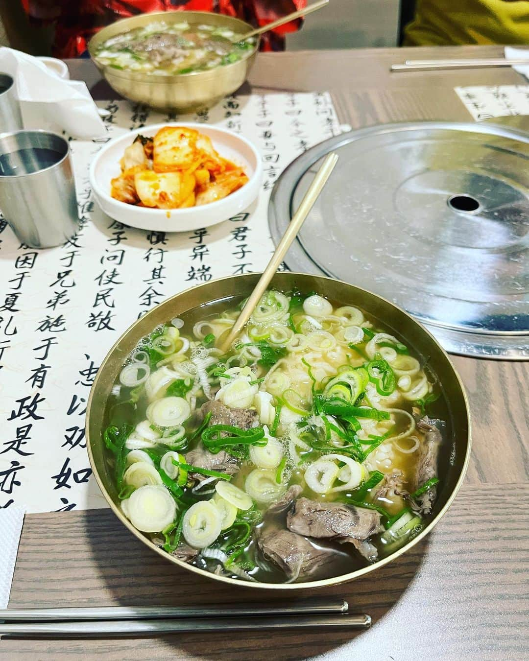 山根良顕のインスタグラム：「美味しかったけど、なんていう料理か分からない😅」