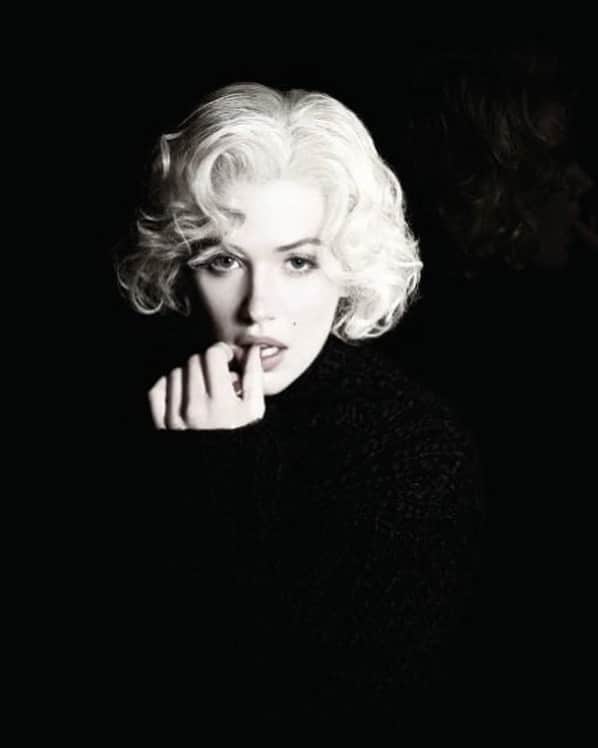 ポピー・モンゴメリーのインスタグラム：「#fbf blonde 💋」