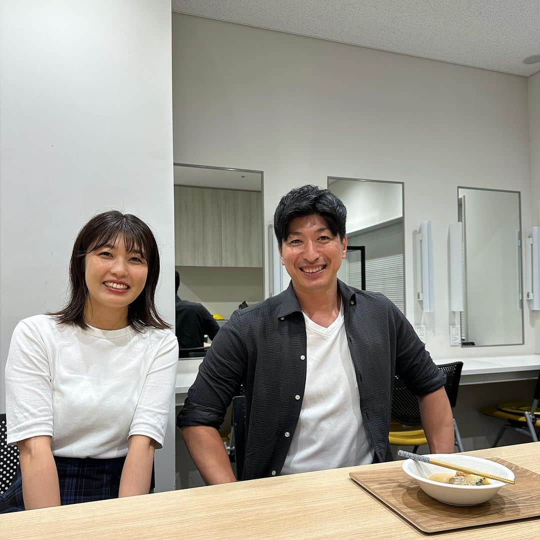 新垣勇人さんのインスタグラム写真 - (新垣勇人Instagram)「HTB秋の大感謝！ サッポロファクトリーにて室岡さん達がキッチンカーでonでんを販売しています！ 僕も食べましたがなんとまぁ、美味しいことでしょう🤤 KAKILANDで修行したのが懐かしい！ 室岡さん達の愛が詰まったonでんを是非✨  #イチモニ #onでん #弟子 #KAKILAND #修行 #室岡里美」9月30日 9時45分 - hayato.arakaki28