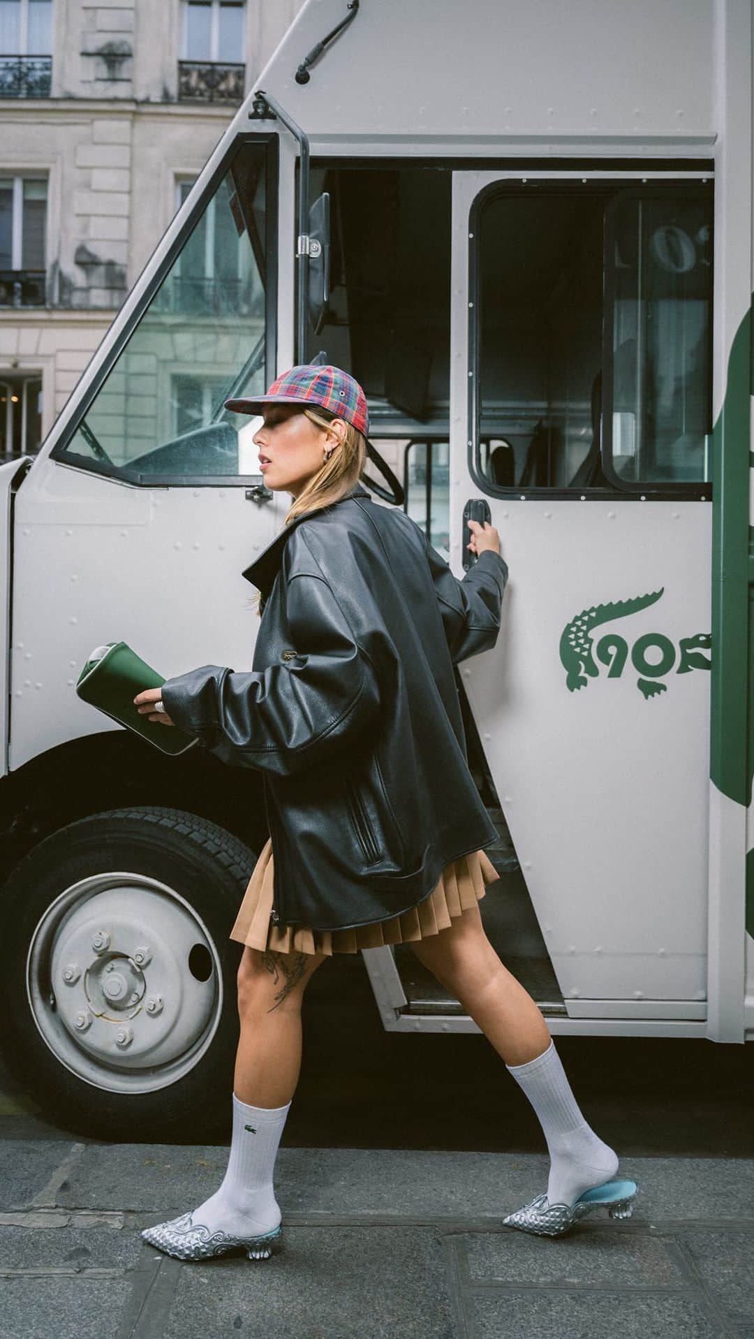のインスタグラム：「Only vintage iconic into @xxcaillouxx shopping bag 🐊  Lacoste Vintage Shop - 83 rue de Turenne, Paris. 29/30 September - 12 to 8pm New arrivals every day.」