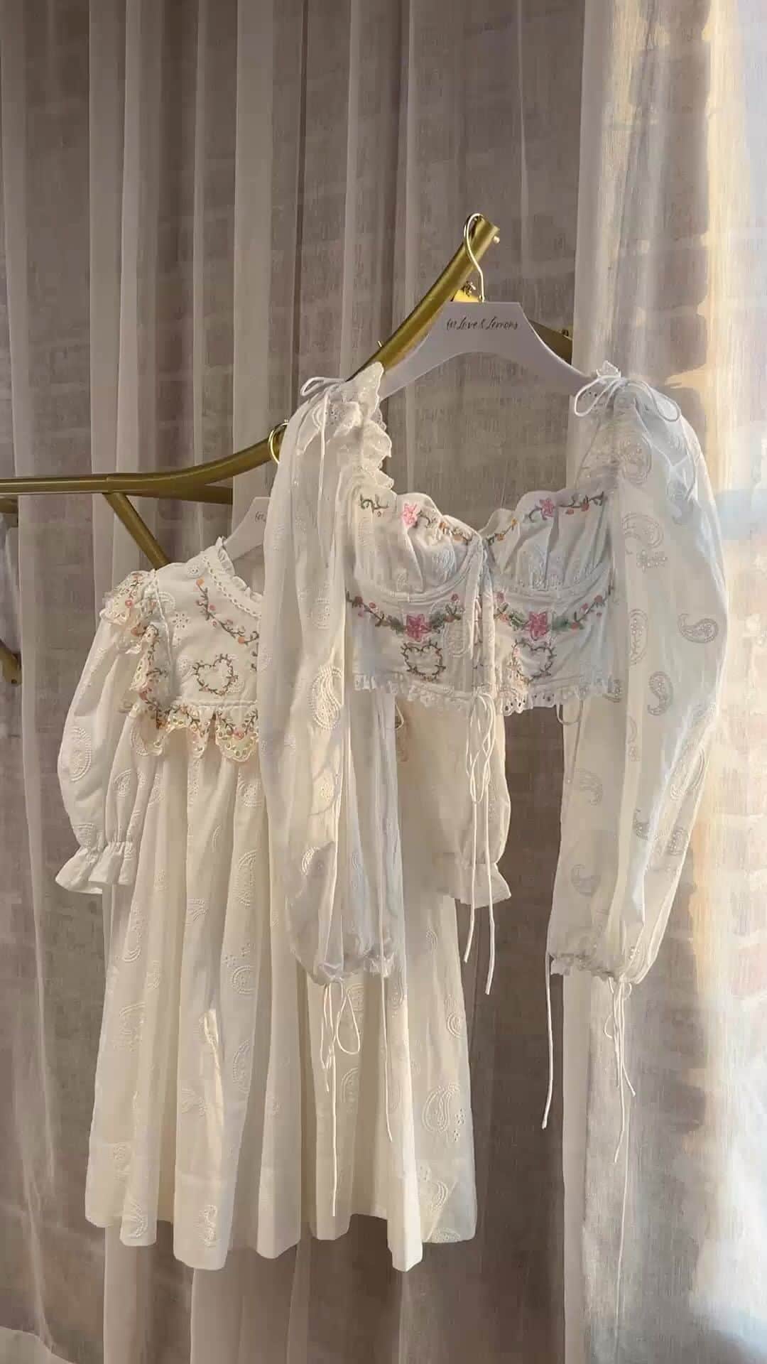 For Love & Lemonsのインスタグラム：「Choose romance 💐 The Thalia Mini Dress and Top #forloveandlemons」