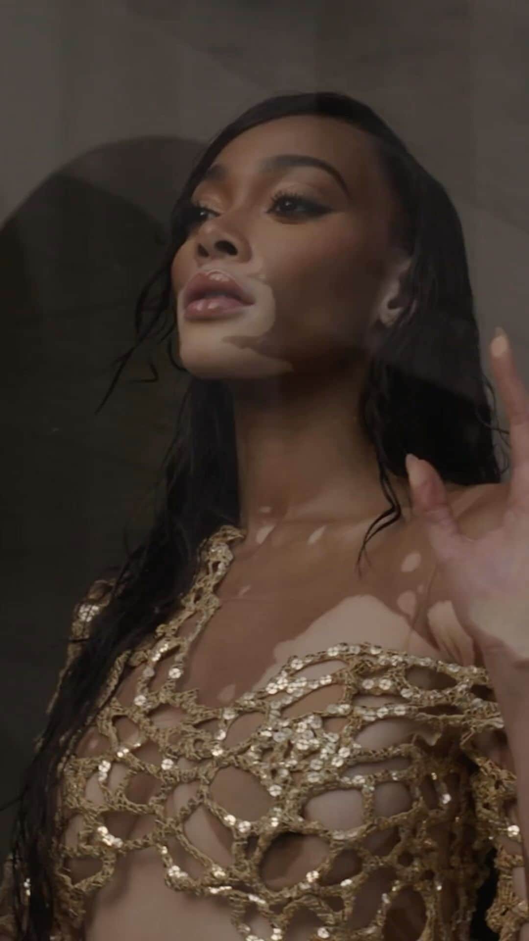 のインスタグラム：「@winnieharlow representing the House of Bogota in a @melissa.duquev design for #TheTour23.   Eager to learn more about the House of Bogota? Tune into the full-length special of The Tour ’23 on @primevideo in partnership with @amazonfashion.   In 2021, Victoria’s Secret began a journey. The goal was to give a new generation of creatives from around the world the opportunity to tell their stories and see their creations brought to life on the world stage. The platform? The Tour ’23. This film is theirs.   The House of Bogota:  @melissa.duquev: Fashion Designer @alpafuckinchino: Director  @lorenamargaritas: Painter  @pisciscolombia_: Dancer & Choreographer  @goyo: Musician   The Tour ‘23 Film:  @lolaparteloliva: Director  @ariwegner: Cinematographer  @partel.oliva: Creative Direction @pulsefilms: Production」