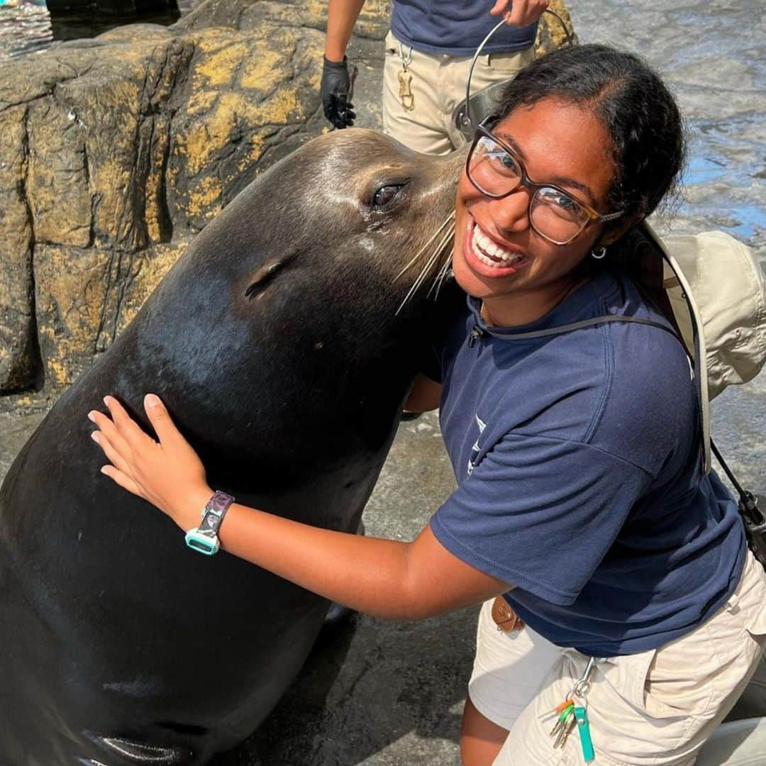 ポール・ウォーカーのインスタグラム：「@PaulWalkerFdn is proud to announce Daran Towns as the 2023 Paul Walker Foundation Award and Scholarship recipient!  This scholarship is in recognition of her hard work and exceptional dedication to the mission of doing good. As a volunteer at the @MontereyBayAquarium and the Aquarium of the Pacific, Daran has contributed to her community by supporting marine life and educating her friends and family about the importance of ocean conservation. 💙  "Growing up in the valley made me realize that there are so many people out there with no ocean education and I want to help bridge the gap, starting with my own community! I can’t wait to further the foundation's mission of education and doing good in the world. I am so blessed, honored, and overjoyed to receive the 2023 Paul Walker Foundation Award and Scholarship." – Daran Towns   Visit paulwalkerfoundation.org to learn more.   #DoGood #TeamPW」