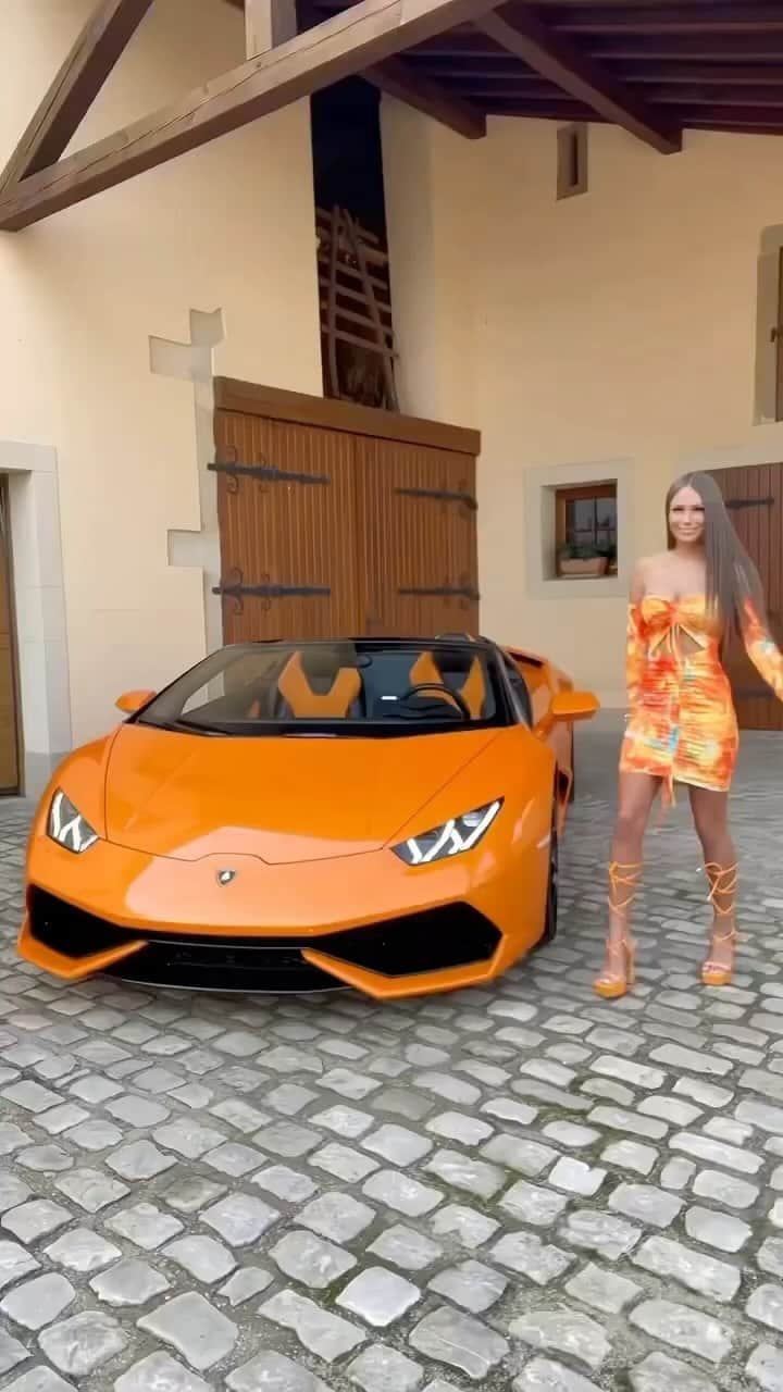 The Luxury Lifestyle Magazineのインスタグラム：「Which car is your favorite? 🚗   Video by: @tifany_fit @autoluxconcept_」