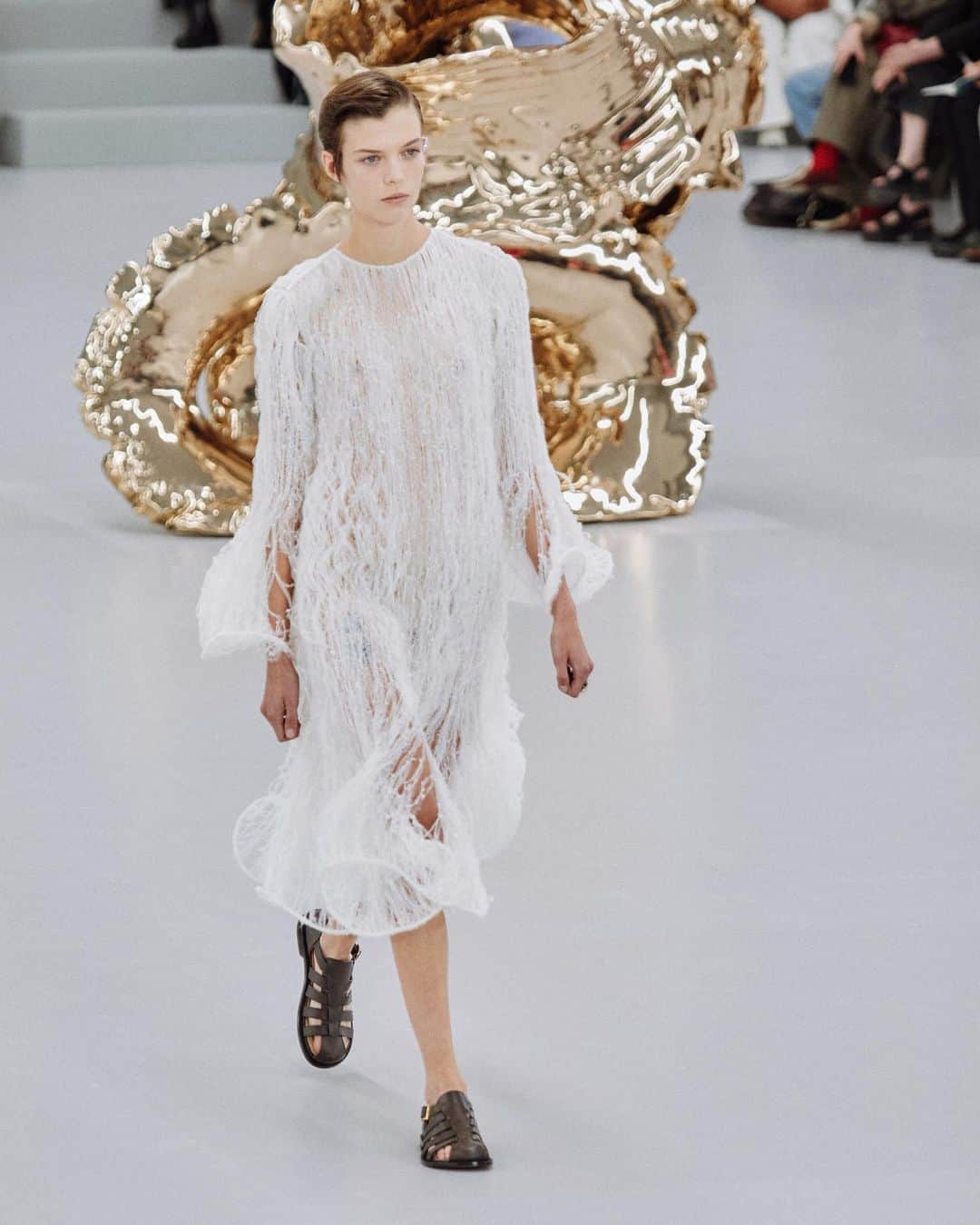 Loeweさんのインスタグラム写真 - (LoeweInstagram)「LOEWE Spring Summer 2024 women's ...