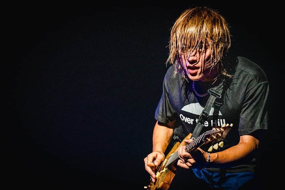 Toru さんのインスタグラム写真 - (Toru Instagram)「Thank you for waiting soooo long😭  I missed you guys so much.. I had an amazing time!! Also I’m excited to play tonight!! Love you Jakarta🇮🇩  #luxurydisease  #oneokrock 📸 @ruihashimoto」9月30日 3時49分 - toru_10969