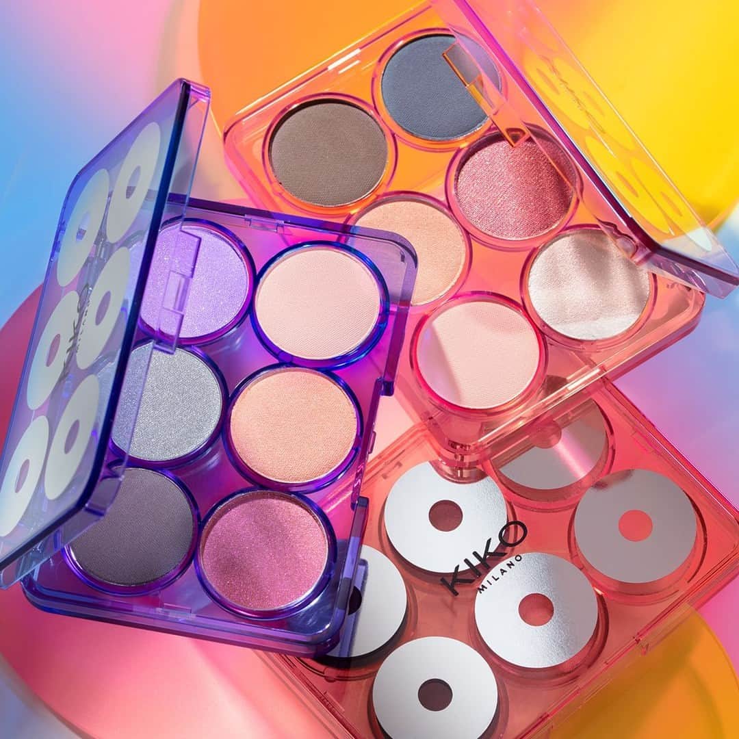 KIKO MILANOさんのインスタグラム写真 - (KIKO MILANOInstagram)「Revamp your eyes with the Explosion Eyeshadow Palette from our new #KIKOCrazy90s collection 💜💛 Choose versatile shades and vibrant hues, all in a chic '90s-inspired case 💿 ⁣ ⁣ Colour Explosion Eyeshadow Palette 01, 02⁣」9月30日 4時00分 - kikomilano