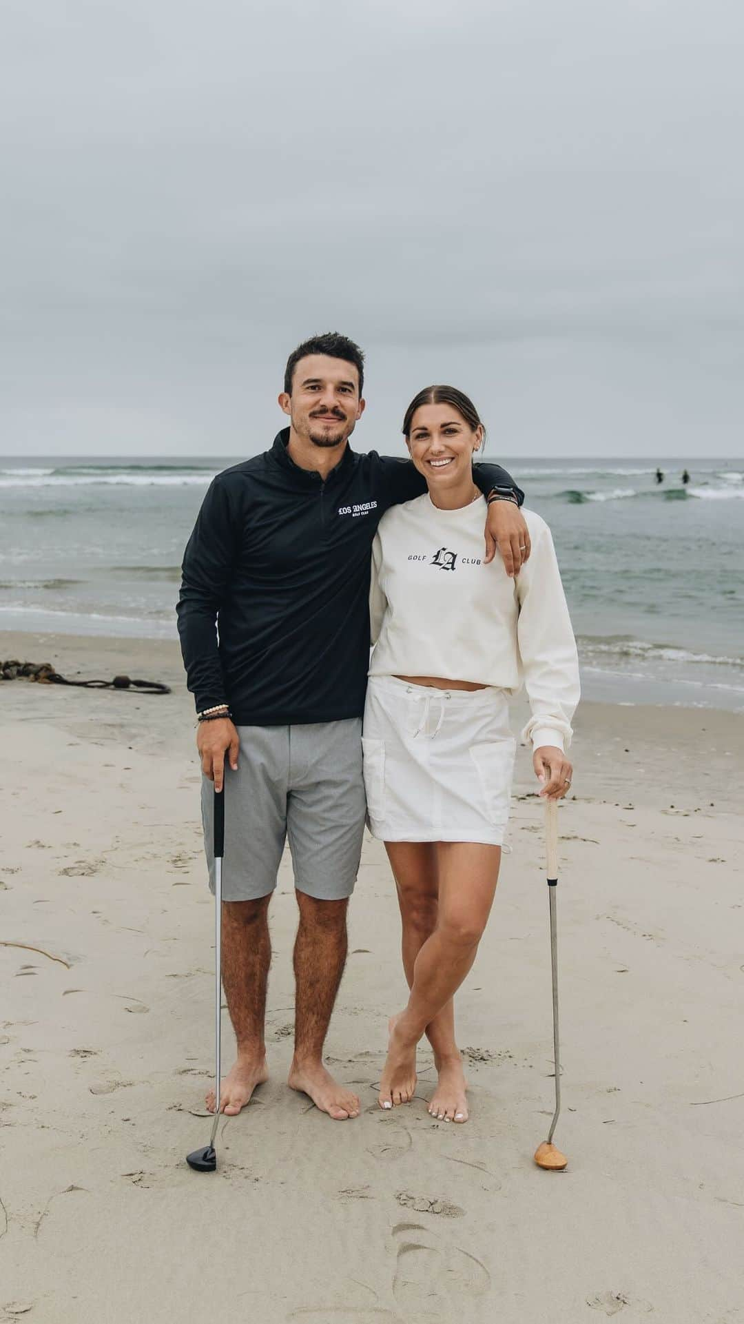 アレックス・モーガンのインスタグラム：「Looks like we are married to the game too🤩 excited to make golf our own and bring all of So Cal together with @wearelagc !」