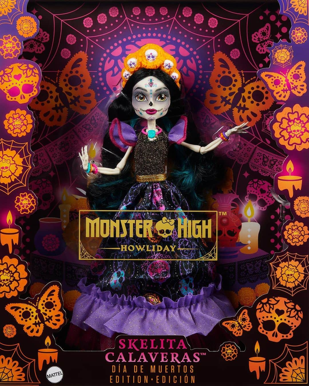 Mattelのインスタグラム：「@MonsterHigh's Skelita Calaveras is back just in time to skelebrate Día de Muertos! Skelita is bone-chilling in her traditional Día de Muertos gown with screamium details like monarch butterflies, spiderwebs, and sugar skulls. Available to purchase on 10/2.    #Mattel #MonsterHigh #DiadeMuertos」