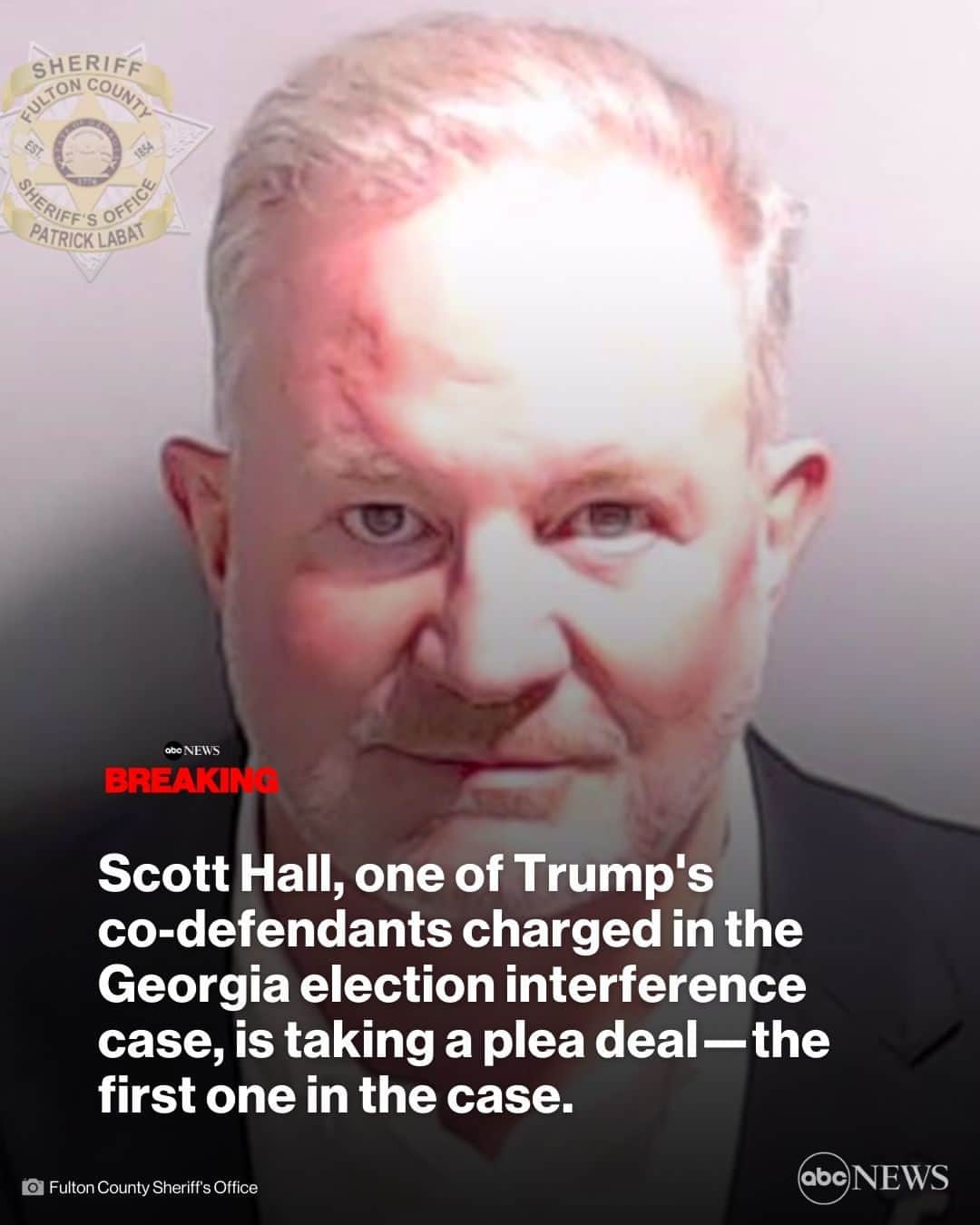 ABC Newsのインスタグラム：「BREAKING: Scott Hall, one of Donald Trump's co-defendants charged in the Fulton County election interference case, is taking a plea deal, marking the first plea deal in the case. MORE AT LINK IN BIO.」
