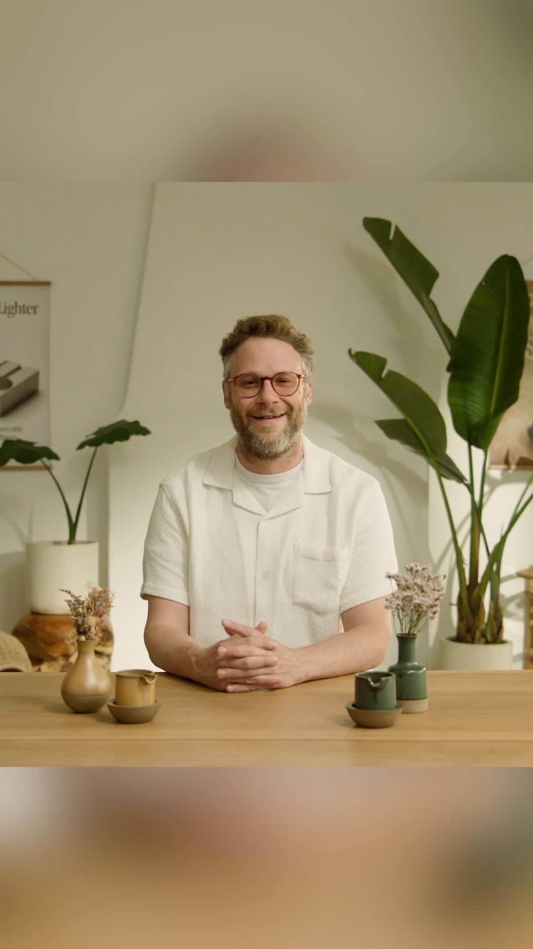 セス・ローゲンのインスタグラム：「The perfect ashtray, only at Houseplant」