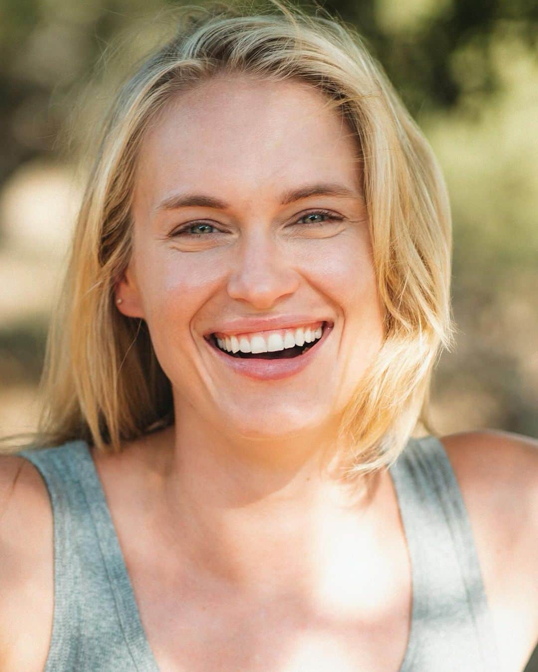 のインスタグラム：「Never knew my smile was crooked until you made me smile」