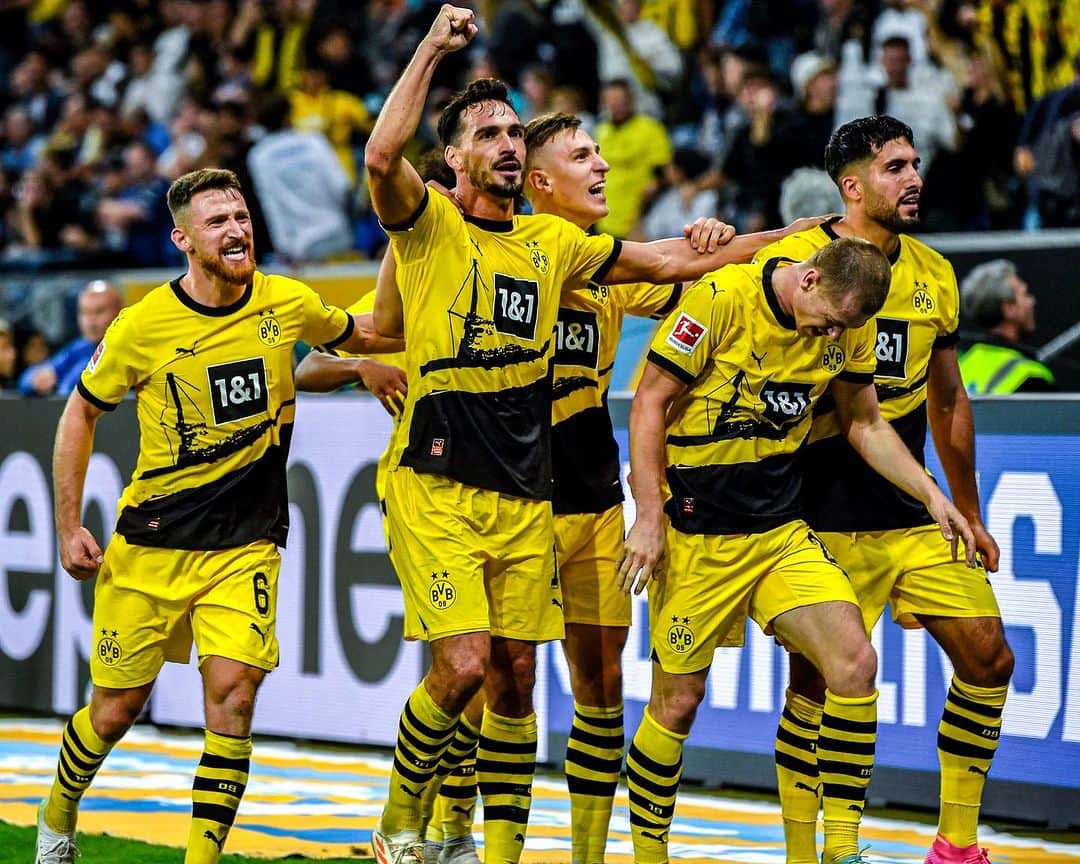 エムレ・カンさんのインスタグラム写真 - (エムレ・カンInstagram)「Great win away from home. Thanks to all the traveling fans 💛  Full focus on the next game now 👀💯」9月30日 6時25分 - emrecan23