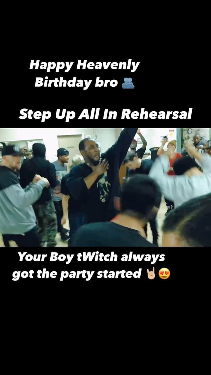 Chadd Smithのインスタグラム：「On Stephen’s birthday I want to share a behind the scenes moment I captured during the first day of rehearsal for step up all in. There was anxious energy on that first day from traveling to a different country, issues with housing and just the general unease of starting a new project of that caliber. Twitch knew exactly what to do…he went and quietly queued up “DJ Kool - let me clear my throat” and proceeded to start and curate the hypest dance party and completely changed and SET the tone for the rest of our rehearsal. That was Stephen, THAT was tWitch. Miss you and love you bro 🫂🖤」