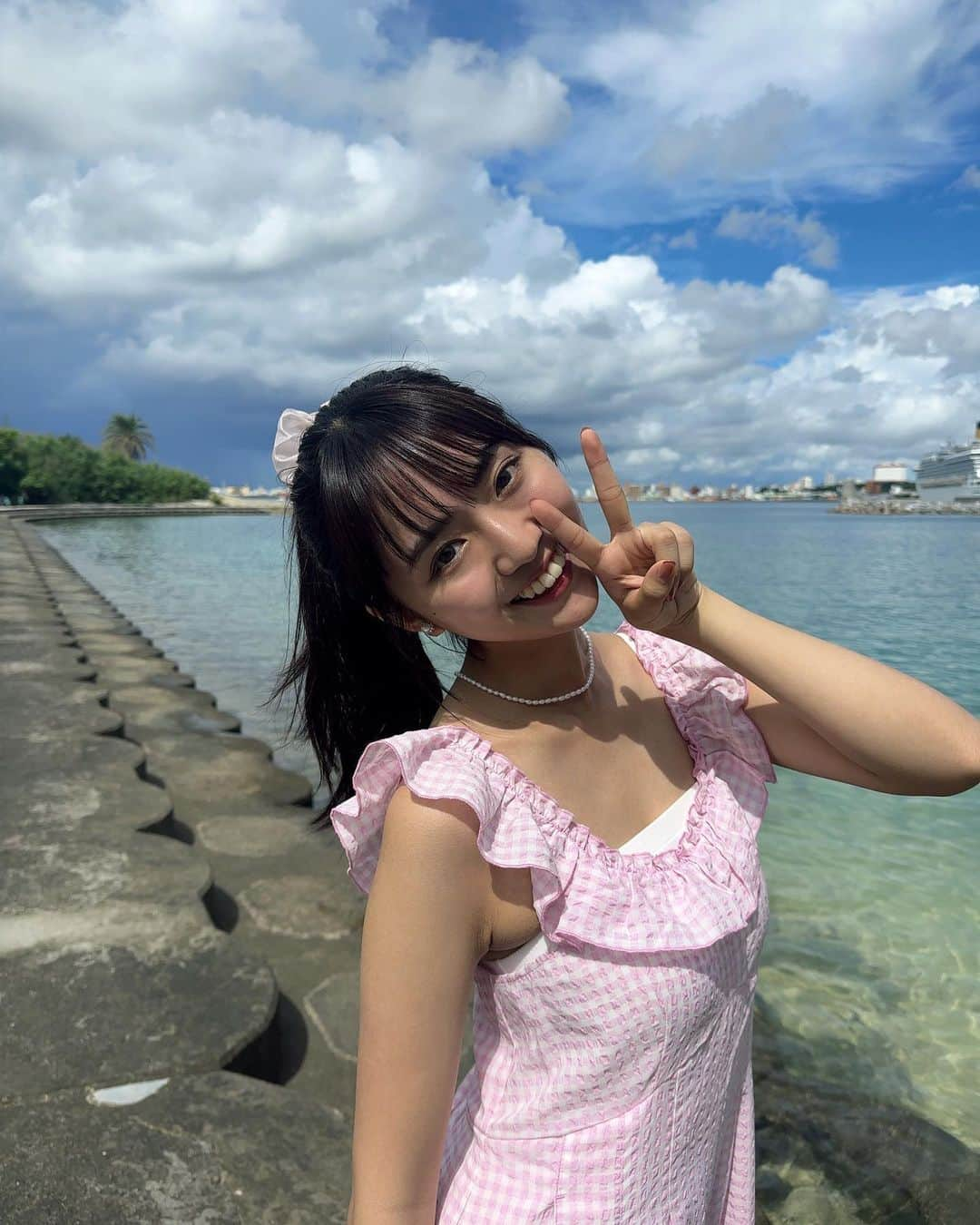 豊田留妃さんのインスタグラム写真 - (豊田留妃Instagram)「おーはよーーう！沖縄の海で🙋🏾‍♀️  こないだ、いろいろ写真チェックしてきたよ〜🤭 解禁楽しみだなー」9月30日 8時17分 - runstagram_717