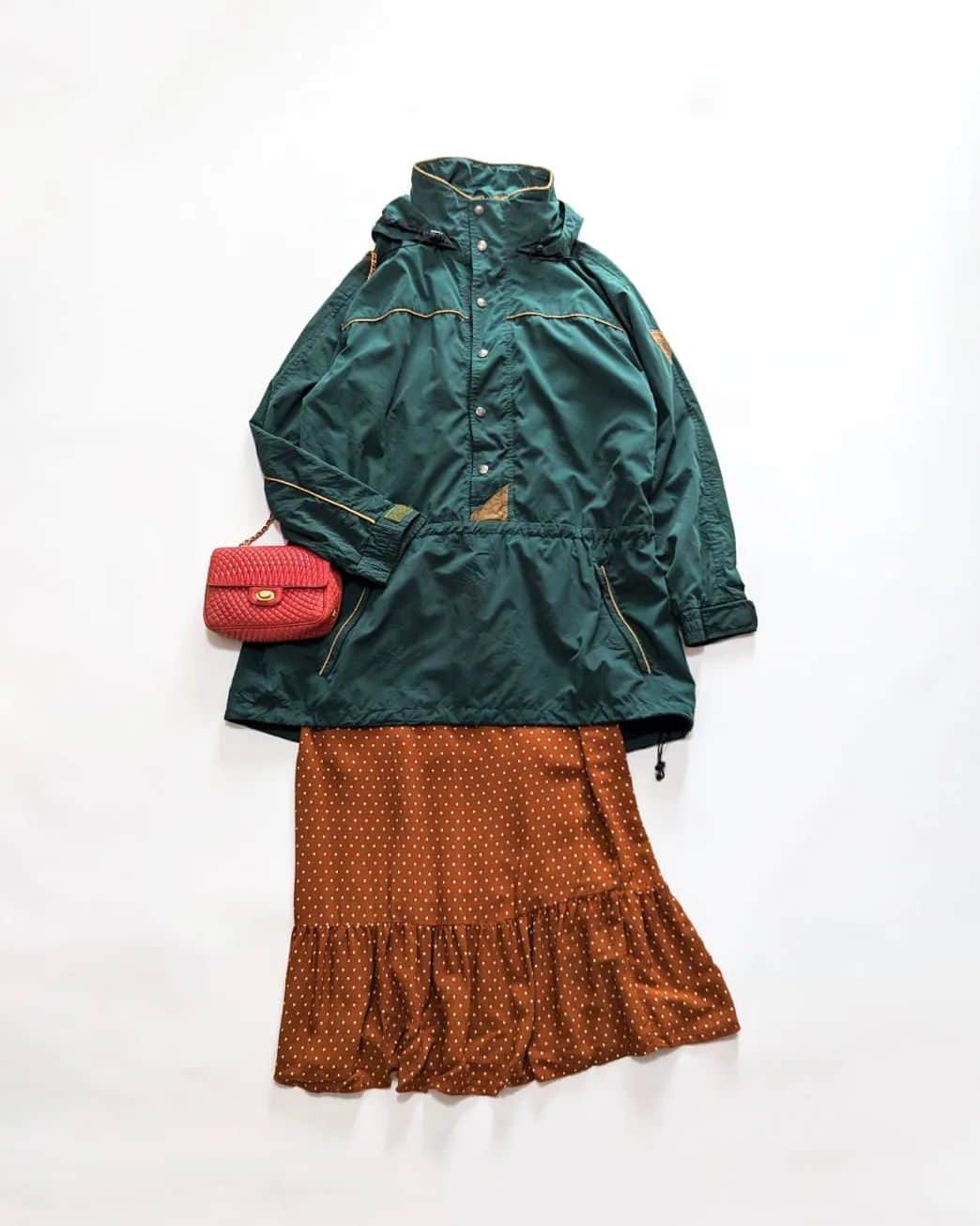 Lubbのインスタグラム：「・70s  LLBean アノラックパーカー　  ・70s ZARLAD PRODUKCVJNY アノラック  ・UPS　MA-1  #LLBean#MA1#アノラック#古着屋#古着女子#古着コーデ#coordinate#fashion#instagood#streetstyle#fashionstyle#ootds##古着屋#古着女子#古着コーデ#coordinate#」
