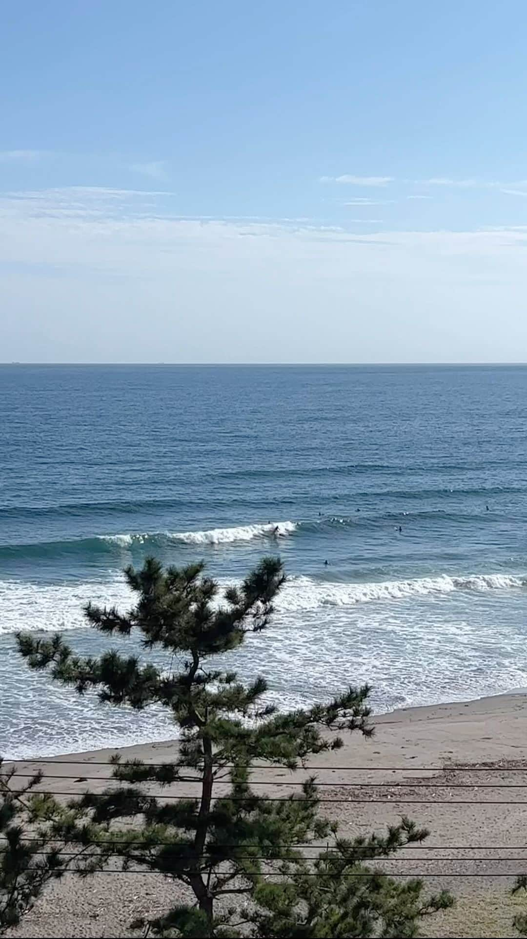 Isseki Nagaeのインスタグラム：「Surfinglife😆️ #surfing #surfinglife #beachlife」