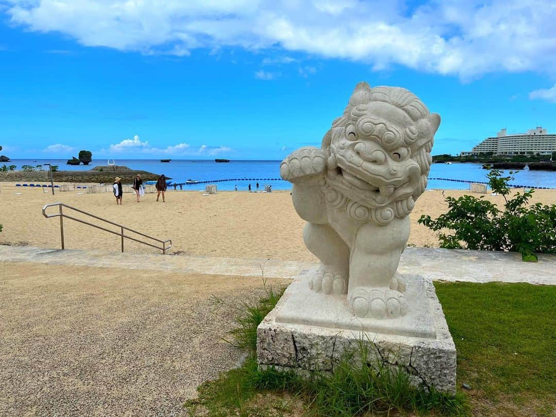 MASA（BRIDGET）のインスタグラム：「割と場所を変えてくビーチ巡りが楽しい🏝️ナビービーチ🏖️  #bridgetmasa #沖縄本島 #ナビービーチ」