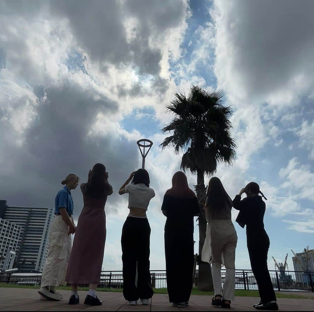 東京ベルエポック美容専門学校さんのインスタグラム写真 - (東京ベルエポック美容専門学校Instagram)「今日は学スタみんなで定例会🍽️ チームのみんなと豪華賞品の当たるクイズに挑戦し楽しい思い出が作れました🫶  #美容学生#美容学生の日常#美容学生と繋がりたい#いいね返し#fff#f4f#f4ffollow#l4llike#l4l #followme#followforfollowback」9月30日 17時55分 - tokyo_belle