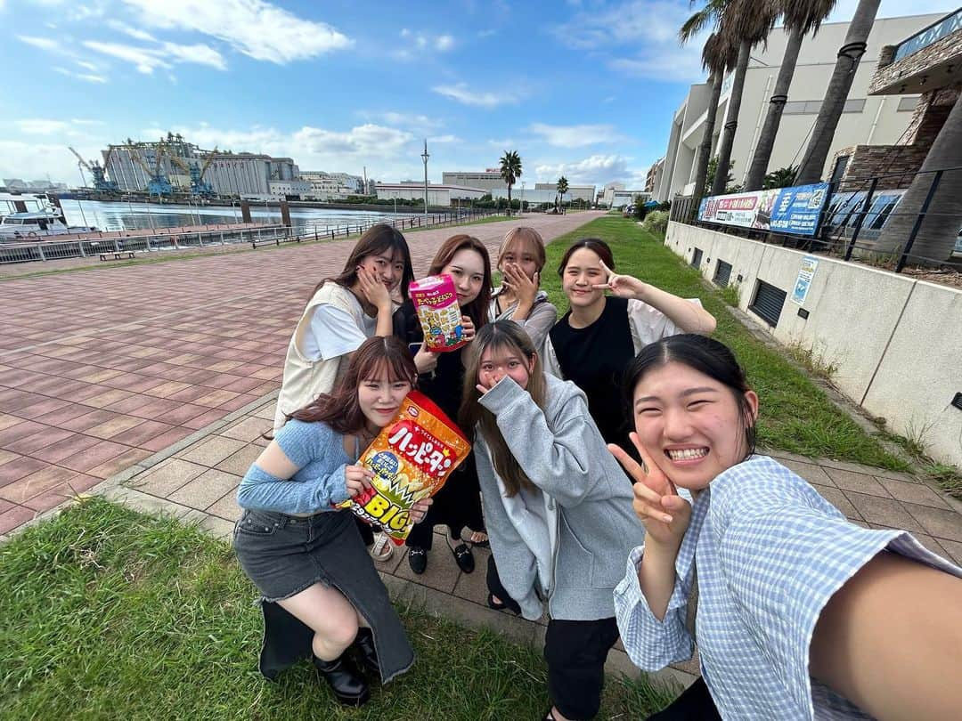 東京ベルエポック美容専門学校さんのインスタグラム写真 - (東京ベルエポック美容専門学校Instagram)「ゲーム大会で優勝してハッピーターンとたべっ子どうぶつゲット！！！ お天気100点でした☀️  #東ベル#東京ベルエポック美容専門学校#美容学校#美容学生#学スタ#学生スタッフ#オープンキャンパス#オーキャン#oc#東京#千葉#美容師科#ヘアメイク科#トータルビューティ科#オーシャンテーブル#スイーツ#ランチ#青空#海#ハッピーターン#たべっ子どうぶつ#fjk#sjk#ljk」9月30日 17時55分 - tokyo_belle