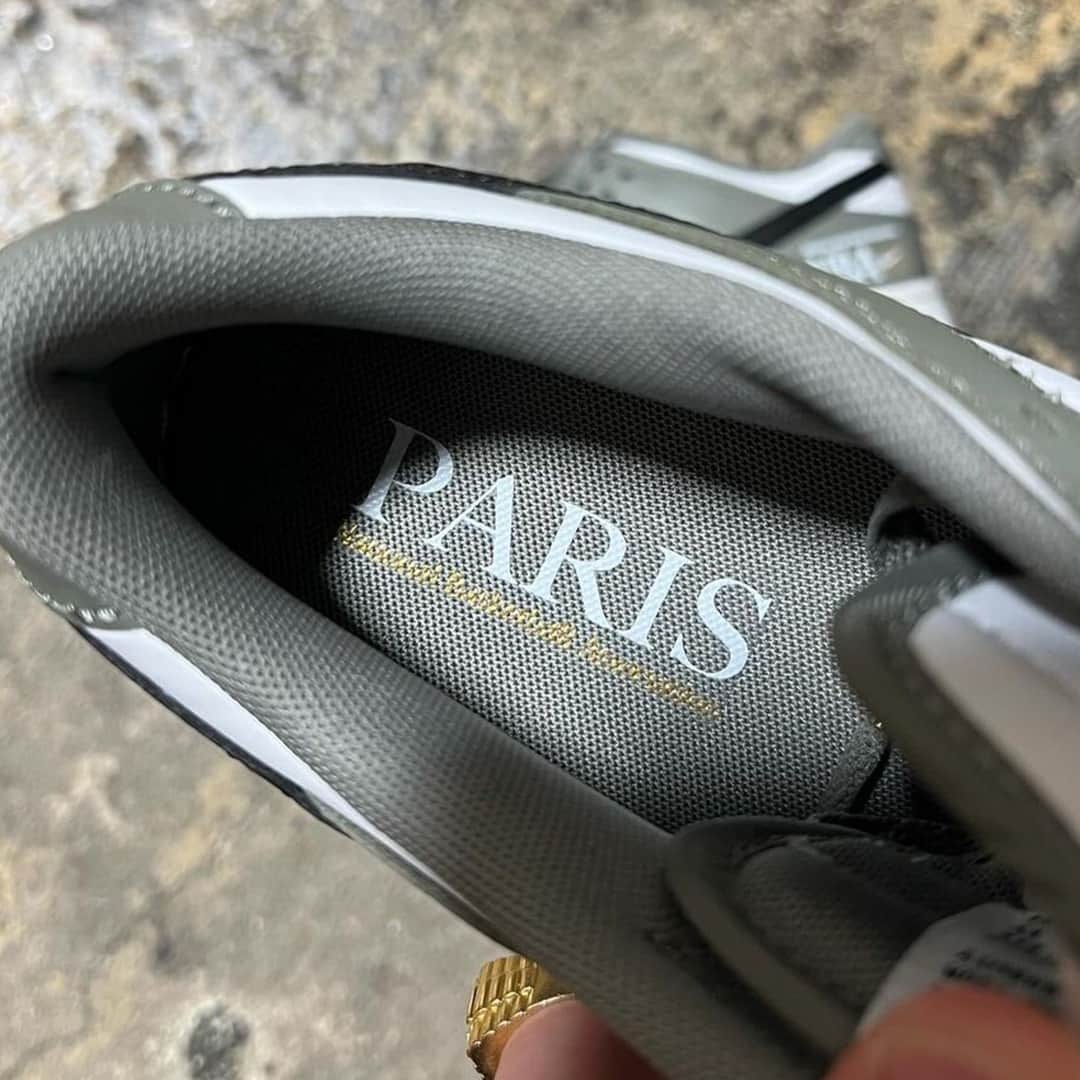 HYPEBEASTさんのインスタグラム写真 - (HYPEBEASTInstagram)「@nike is gearing up for the upcoming 2024 Paris @olympics with a reveal of a Dunk Low “NBA Paris” edition.⁠ ⁠ In celebration of the @nba's global reach, the upcoming sneaker is constructed with mostly leather makeup and mesh lining and tongues. The shoe seems to arrive in a mostly white crisp upper while the overlays are highlighted in olive and gray. The Swoosh is then detailed in black while the “Nike” embroidery also contrasts the design on the heels and tongue tab. Lastly, the sneaker pays homage to the league with a co-branded Paris logo on the medial heel and the inner sole.⁠ ⁠ Expect the pair to drop in January 2024 at select retailers and online at Nike.⁠ Photo: @masterchefian」9月30日 18時30分 - hypebeast