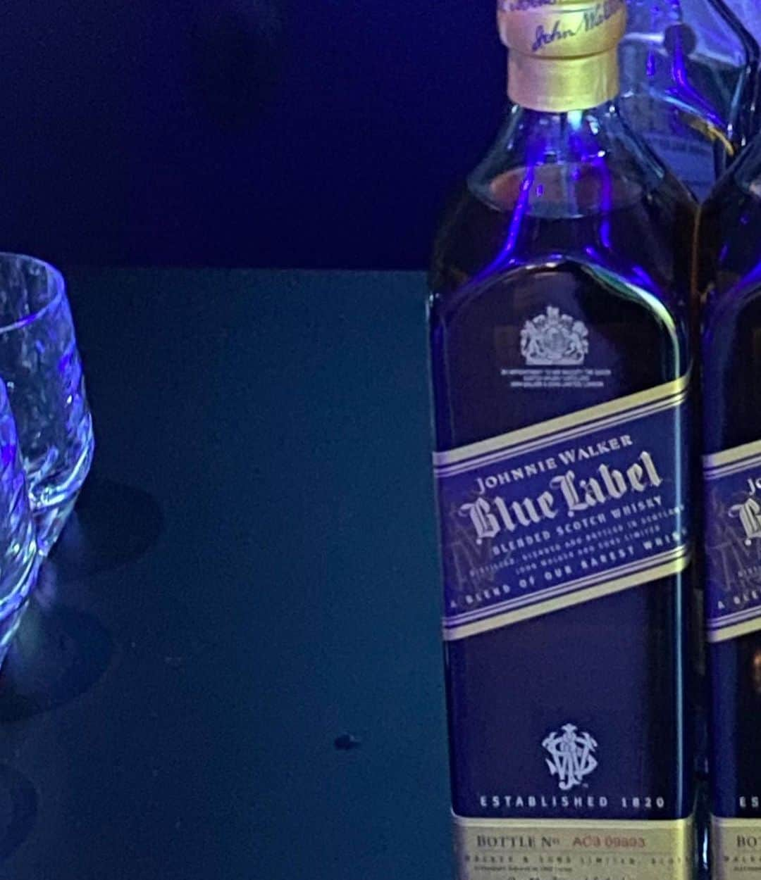 sakuraさんのインスタグラム写真 - (sakuraInstagram)「@johnniewalkerjapan   ジョニーウォーカーとアートと音楽の、ナイスで素敵なビジュアルワールド堪能しました🎇  #ジョニーウォーカーブルーラベル」9月30日 18時47分 - slammin_sakura