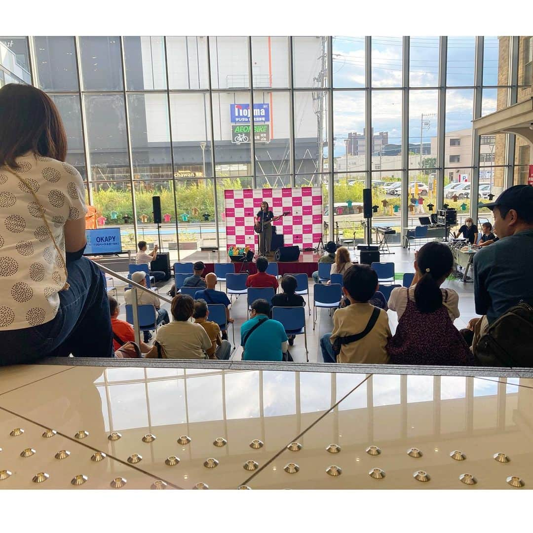 OKAPYさんのインスタグラム写真 - (OKAPYInstagram)「. MUSIC FESTIVAL  inイオンモール松本！ ありがとうございました〜😍♥️  沢山の方々に聴いてもらえて 一緒に楽しんでもらえて 本当に嬉しかったです🥹✨ 地元の方々はもちろん 遠方から来てくださった方々も 本当に有難うございました☺️  差し入れも 有難うございました〜o(^o^)o♥️!! また改めて動画等UPします🕊✨」9月30日 18時52分 - okapy0614