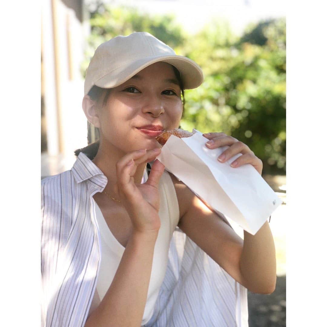 芳根京子のインスタグラム：「思い出もういっちょ！🏝️🌼  9月も頑張った！ 10月も頑張ろうね💐」