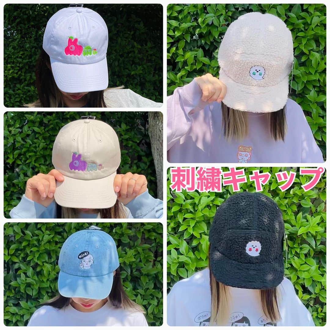 中村涼子のインスタグラム：「そしてですね…  各種キャップ… 刺繍キャップ…  はひはひはひはひ…  できました できちゃいました  私が最近、白い帽子が欲しすぎて作りました  「BAKEちゃんMONOちゃんキャップ」 こちらは 蛍光×ホワイト くすみカラー×ベージュ の２色展開で  こちらはなんと… キッズサイズもあります…！ (興奮) お、おやこで お揃いで 頭部に BAKEちゃんMONOちゃんが…！ ぐぐぐぐぐ…！  そして 「自己主張型チク美ちゃんキャップ」 ホワイト×ブラック×レッドな 「これわたしの！」と主張するチク美ちゃんがデニムに鎮座しております  私にはお客様からいただいた思い出のデニムキャップがありまして、 結構な頻度でデニム頭に乗せてます。 デニム服にめっちゃ合うんですよね すきぴです  ほいでほいで 「もこもこ冬支度おばけちゃんキャップ」 モコモコ帽子大好き モコモコ帽子にこの子がいて欲しすぎて、この帽子のために生まれたキャラクター付けちゃいました モコモコしたおばけ、手袋はめてます可愛い  ただいま 秋仕様の一点もの帽子たちも作成中  帽子大好き 帽子は今日一日をまた 好きにさせてくれる  各種帽子 頭に一緒に乗せまっしょい  #中村涼子個展　#ALLME  #帽子は手軽で長持ちでおしゃれでうん最高」