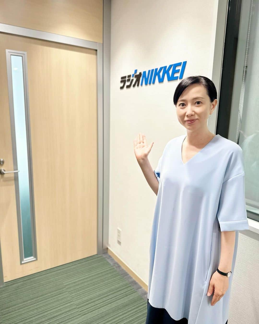 江連裕子さんのインスタグラム写真 - (江連裕子Instagram)「【ラジオNIKKEI 】  https://omny.fm/shows/themoney/2023-09-28 ザ・マネー(2023.09.28放送分)   会社四季報 秋号から最新の業績を読む 四季報秋号&週刊東洋けいざ9月30日号 3万円時代に買える株より お話頂きました🎙️  #ラジオNIKKEI #ラジオ日経 #ラジオ #radio #radionikkei #株 #株価 #株式投資 #経済番組 #FX #FXトレード #FXトレーダー #デイトレ #デイトレーダー #デイトレ #マーケット #江連裕子 #セントフォース #centforce #アナウンサー #キャスター #経済キャスター」9月30日 10時37分 - yuko_ezure