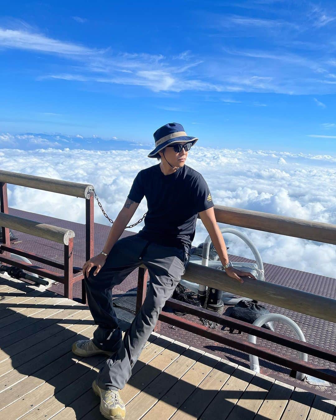 TAKAHIROさんのインスタグラム写真 - (TAKAHIROInstagram)「富士山へ挑戦した模様は CLでご覧いただけます。  是非✨✨」9月30日 10時54分 - exiletakahiro_official