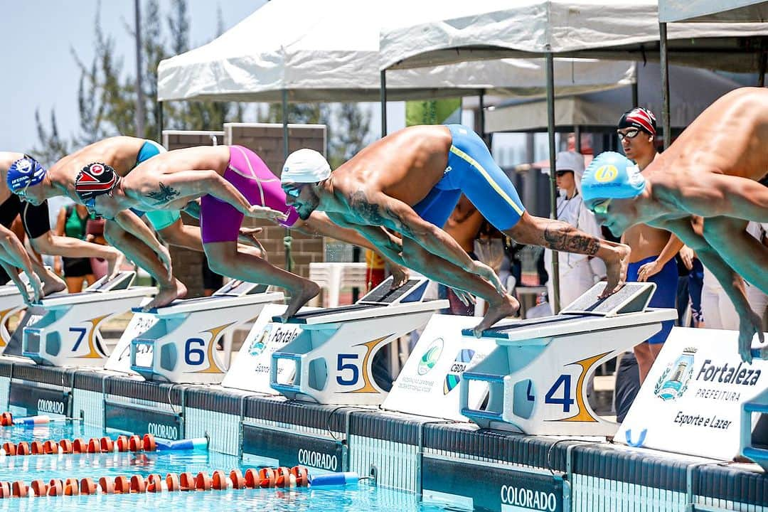 ルイス・アルタミル・メロのインスタグラム：「Mais um dia por aqui 🔥🚀  📸: @andre.gorki   @sesiceara @idealswimteam  @idealclube  @ergosfortaleza @academial3  #SESICeará #SESISaúde #BolsaEsporteFortaleza #Secel #EsporteLazerFortaleza」