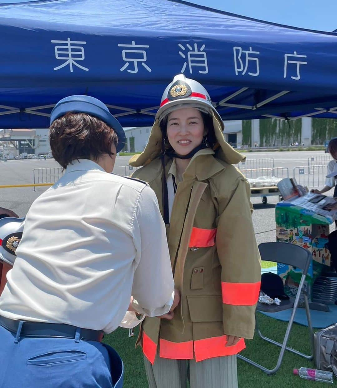 奈津子さんのインスタグラム写真 - (奈津子Instagram)「この夏の　#母ちゃん業務　まとめ☺️動物にも乗り物にもかなり詳しくなってきたよ。わたし、子と同じぐらい、いやそれ以上にアクティビティを楽しんでる…笑  #家電 #家電好き #家電女優 #奈津子 #ノースサファリサッポロ #アウトドア  #ハンモック #2歳男の子 #アウトドアコーデ  #男の子ママ #子連れ #子連れ旅行  #トミカ #トミカ博 #動物  #東京国際消防防災展2023」9月30日 12時18分 - natsuko_kaden