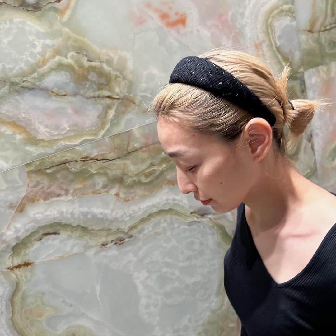 H BEAUTY&YOUTHさんのインスタグラム写真 - (H BEAUTY&YOUTHInstagram)「＜H BEAUTY&YOUTH＞ LAME JAQUARD HEAD BAND ¥4,400 Color: BLACK Size: FREE  #H_beautyandyouth #エイチビューティアンドユース @h_beautyandyouth  #BEAUTYANDYOUTH #ビューティアンドユース #Unitedarrows #ユナイテッドアローズ」9月30日 13時12分 - h_beautyandyouth
