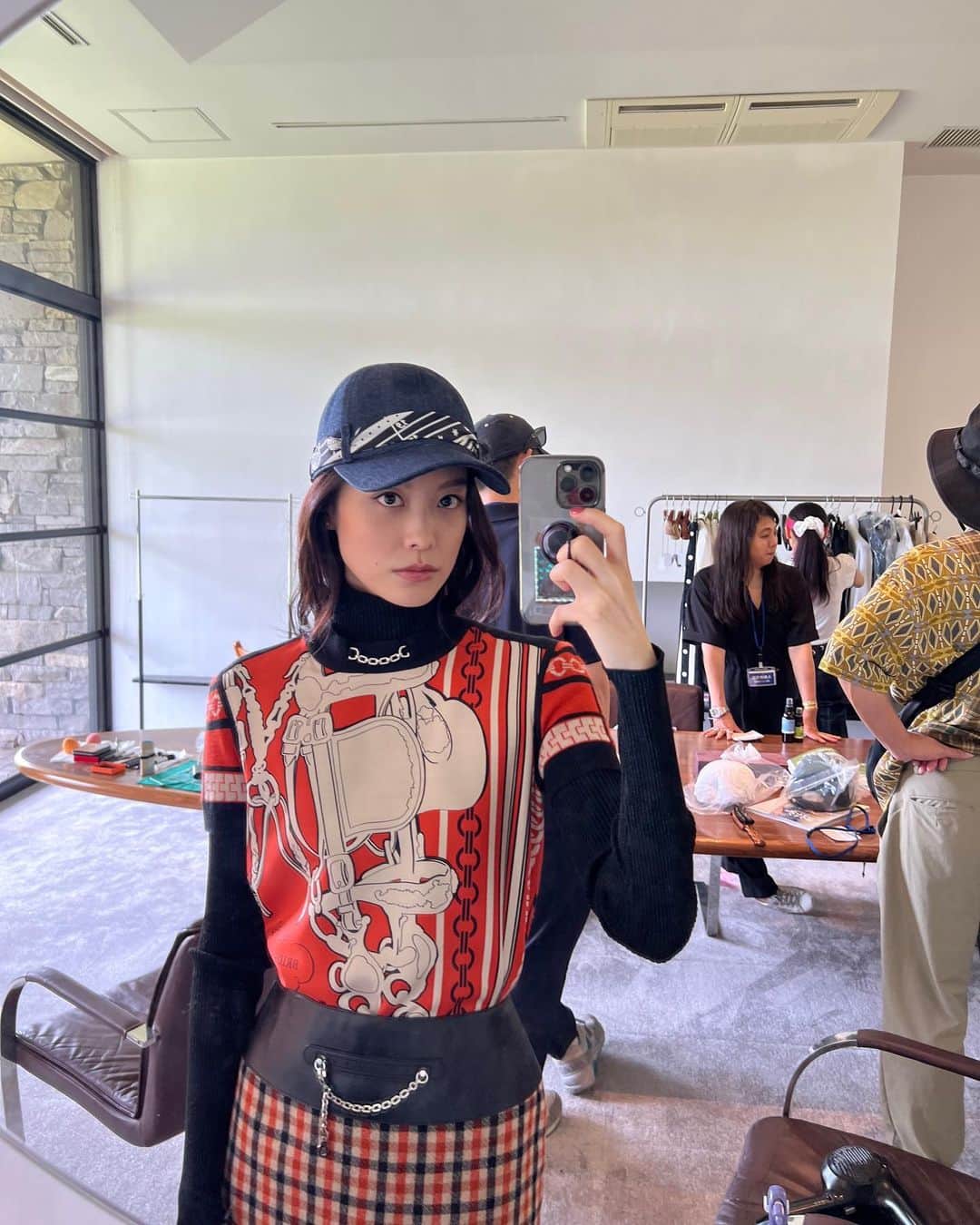 イーランのインスタグラム：「【ヴァンサンカン　11月号】に出てます。 Thank you @25ansjp 🤎🐎⛳️ #ゴルフコーディネート」