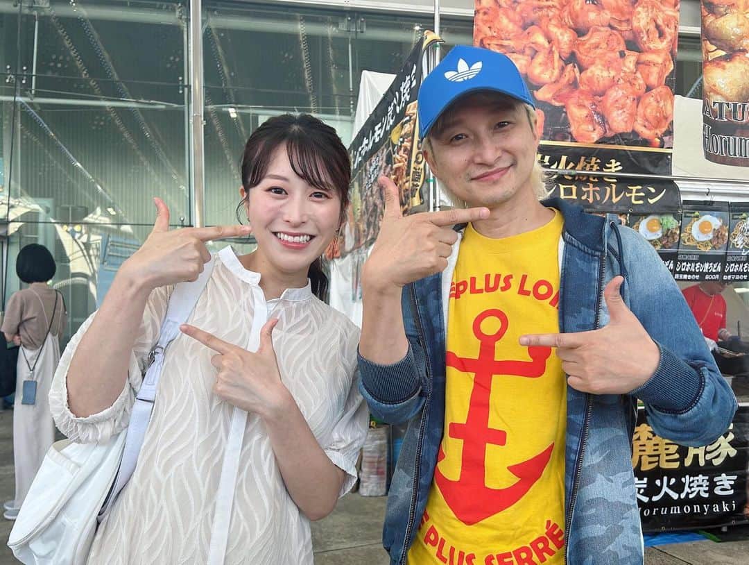 山崎聡子のインスタグラム：「#kfbまつり2023  短時間でしたが、楽しかった💓  お客さんに紛れてグルメを楽しんでいたNAOTOさん🎻 取材に来ていた同期のひぐちゃんと頼れるADさん。 会場で声を響かせていた池田先輩。 県民リポーターで癒しの声の持ち主のSatomiさん。  視聴者の方ともお話しできて嬉しかったです✨  KFBまつりはあすも開催！ ぜひ楽しんでくださいね〜😌🩵  #kfbまつり #ビッグパレットふくしま #来てくださった皆さま楽しめましたか？」