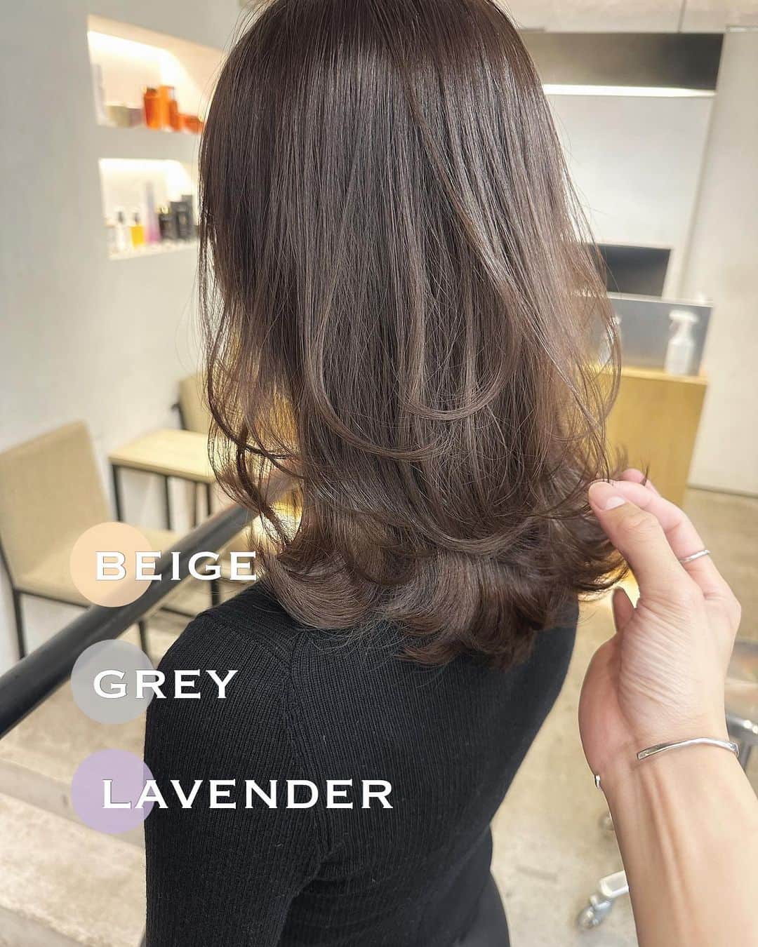 吉田達弥のインスタグラム：「- lavender greige - ツヤが出て黄色みを抑えるカラーです👏✨  秋カラーにおすすめです🍁 ⁡ - menu - cut + premium color + rich treatment ⁡ #カット #カラー #レイヤーカット」