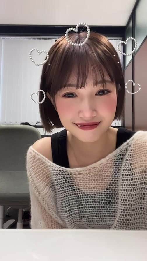 のインスタグラム：「楽屋からマネージャーさんと一緒に雑談LIVE❤︎」