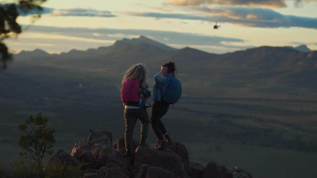 テリーサ・パーマーのインスタグラム：「So excited to drop this amazing TVC for South Australia directed by my incredible husband @markwebber whose vision and passion for our beautiful state shines through in this glorious piece showcasing the very best of SA. The vibrancy of @satourismcommission’s latest campaign gives you an insight in to the magic that South Australia has to offer. I am so proud to call this special place my home ✨🥹 A huge congrats to the team @satourismcommission @southaustralia, @heesomcasting, @fullerbrand, @markwebber and the brilliant DP @katie_milwright (who also shot The Clearing!) Travel. Our. Way.  #southaustralia #seesouthaustralia p.s @jamesduigan I seeee youuuu」