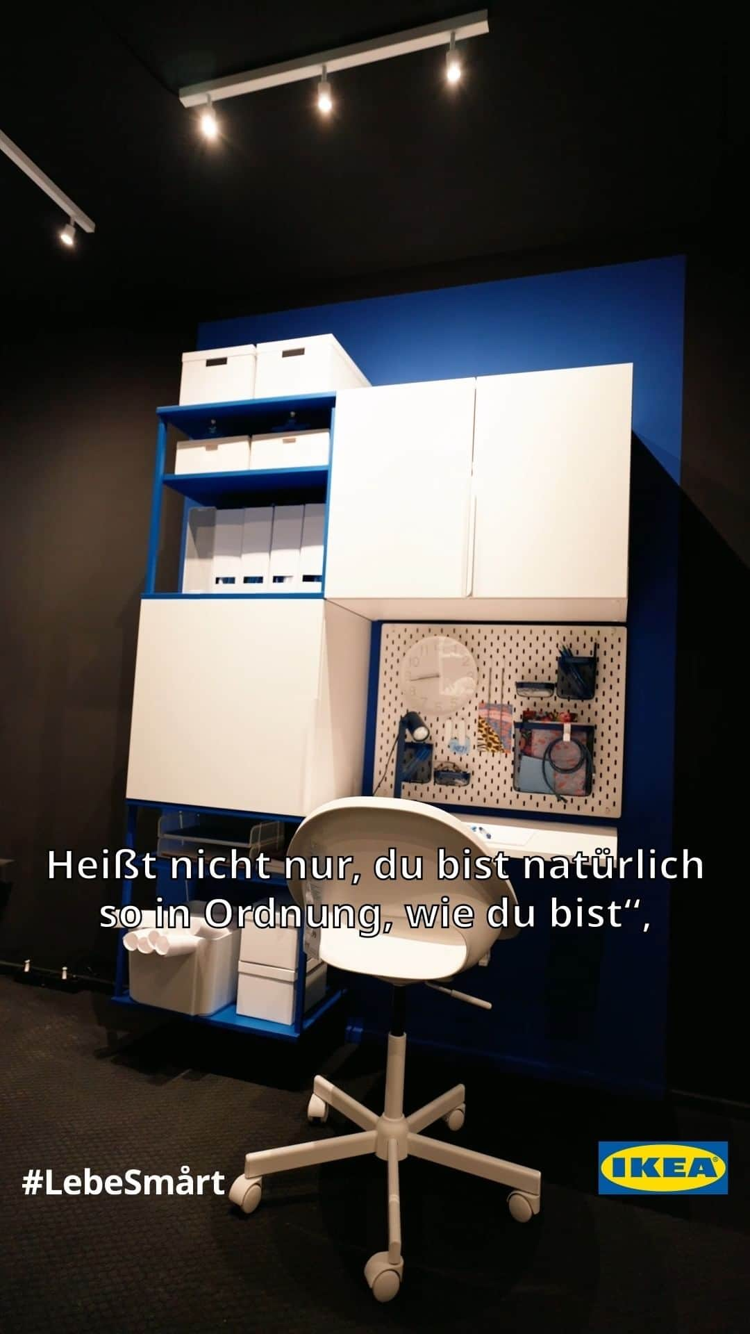 IKEA Austriaのインスタグラム：「In diesem Raum der @viennadesignweek dreht sich alles darum, vollkommen in Ordnung zu sein. Und darum, Ordnung zu schaffen. Alle  Ausstellungsräume kannst du noch bis 1.10. bei der VIENNA DESIGN WEEK besuchen.Komm vorbei! Laufbergergasse 12, 1020 Wien. @vannese #IKEA #IKEAat #VDW #VDW23 #ViennaDesignWeek #wien #vienna #whattodoinvienna」