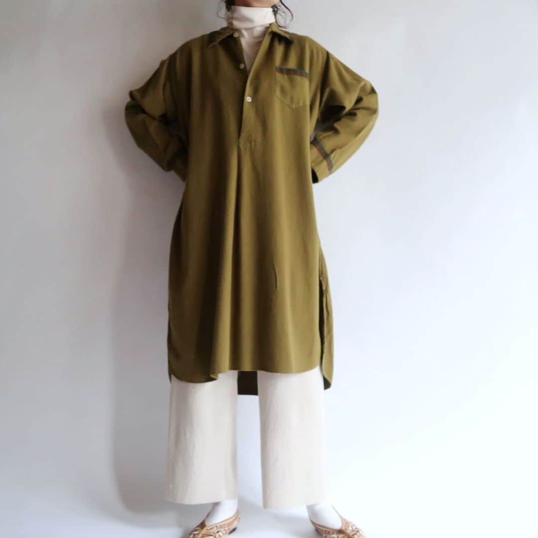 TheSunGoesDownのインスタグラム：「french olive dyed smock   staff 157cm」