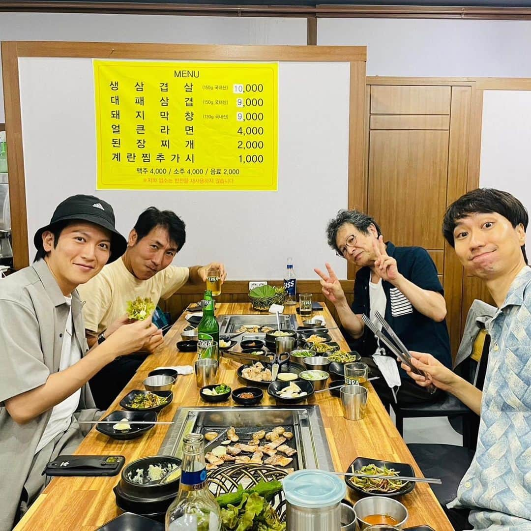 安達雅哉さんのインスタグラム写真 - (安達雅哉Instagram)「. 食。in韓国🇰🇷 ⁡ #テラビール  #ティコ  #キムチ #カルグクス  #フライドチキン #ジャージャー麺  #ヤンコチ  #キンパ  #バナナ牛乳 #サムギョプサル」9月30日 15時41分 - adachimasaya