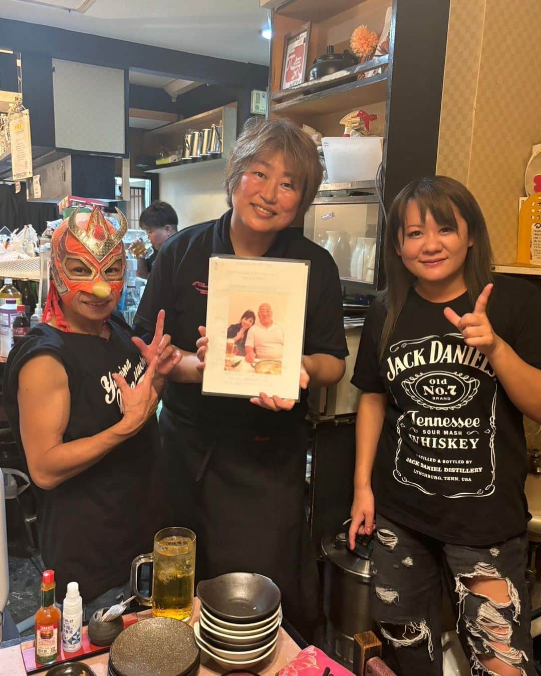 コマンド・ボリショイさんのインスタグラム写真 - (コマンド・ボリショイInstagram)「昨日は、元気ちゃんのお店「ねばーぎぶあっぷ」で 山本小鉄さん、風間ルミさんを偲ぶ会に参加させて頂きました✨  コロナ禍で会えなかった時間なんてなかったかのように、昔話に花が咲き、あっという間の楽しいひと時でした✨  諸先輩方が残してくれた縁を大切にしたいと思います😊  #PUREJ」9月30日 15時57分 - piko3purej